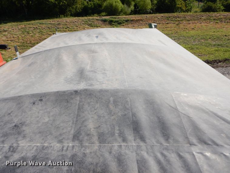 image for item DS1386 Parker J2500  gravity wagon