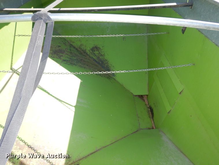 image for item DS1386 Parker J2500  gravity wagon