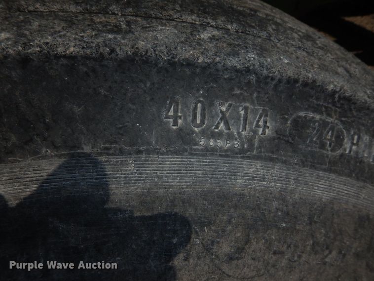 image for item DS1386 Parker J2500  gravity wagon