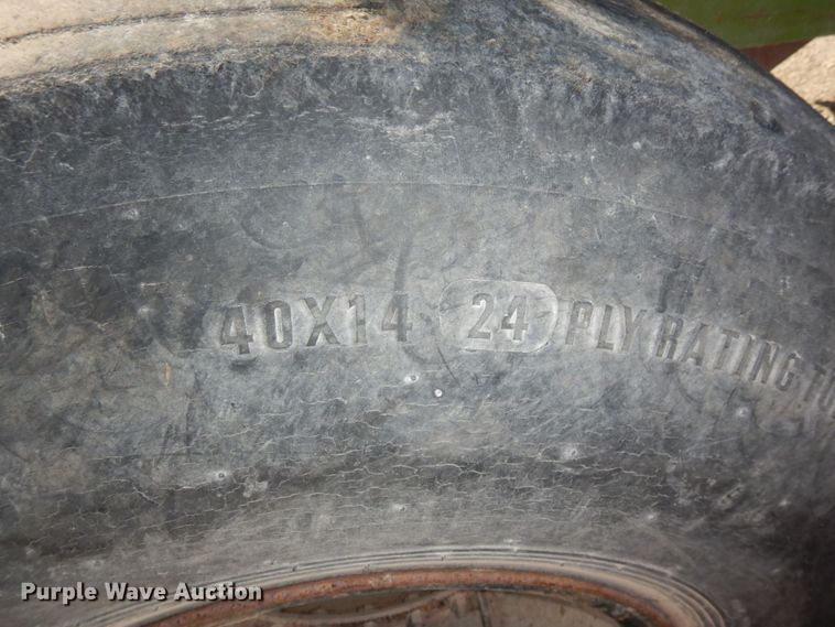 image for item DS1386 Parker J2500  gravity wagon