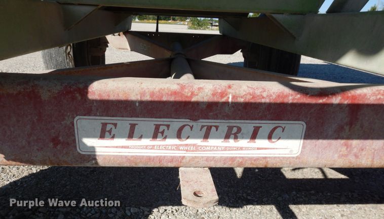 image for item DS1386 Parker J2500  gravity wagon