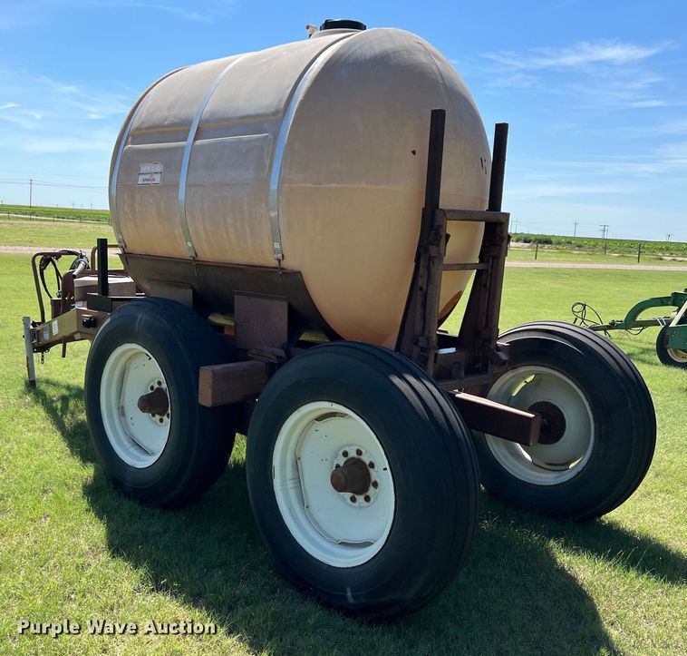 image for item DS8475 Sprayer trailer