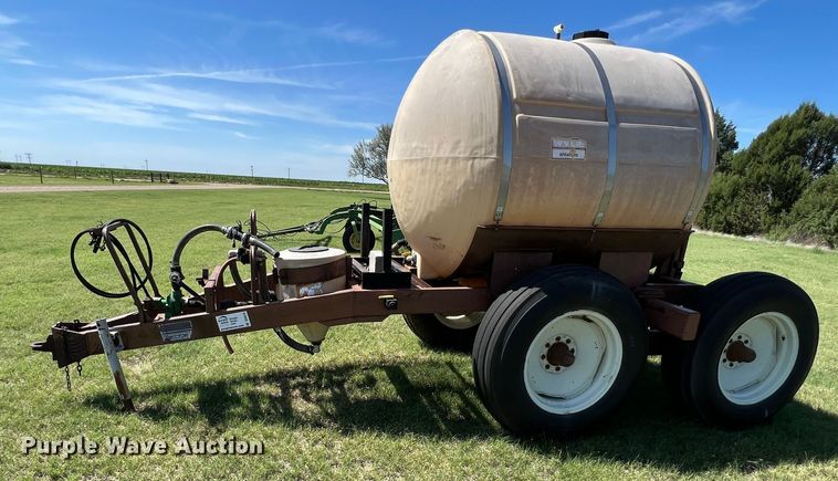 image for item DS8475 Sprayer trailer