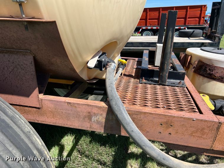 image for item DS8475 Sprayer trailer