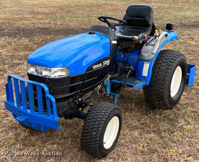 image for item IA9085 New Holland TC24D  MFWD tractor