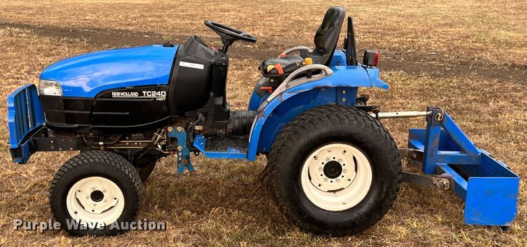 image for item IA9085 New Holland TC24D  MFWD tractor