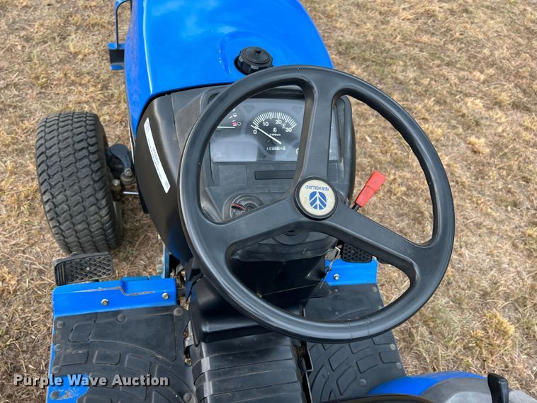 image for item IA9085 New Holland TC24D  MFWD tractor