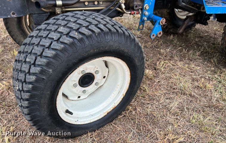 image for item IA9085 New Holland TC24D  MFWD tractor