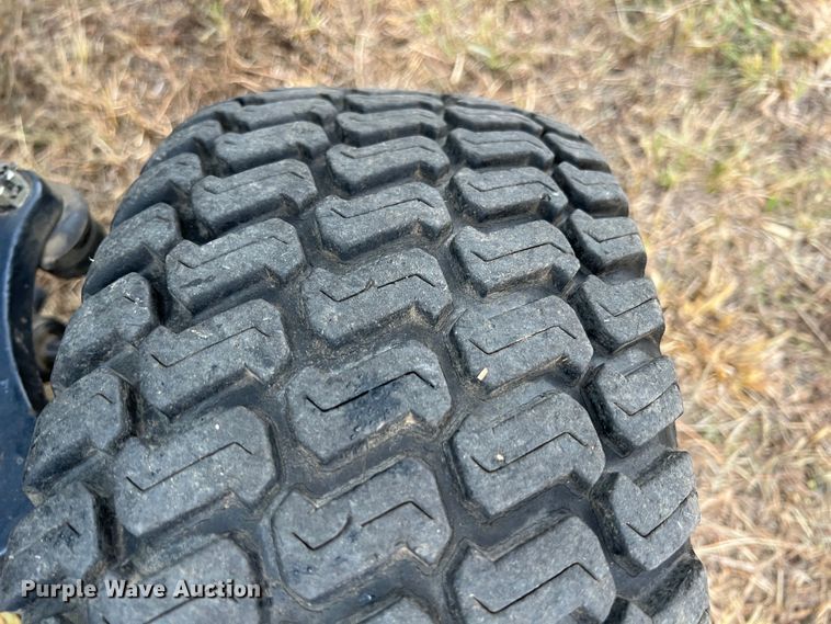 image for item IA9085 New Holland TC24D  MFWD tractor