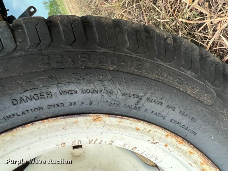 image for item IA9085 New Holland TC24D  MFWD tractor