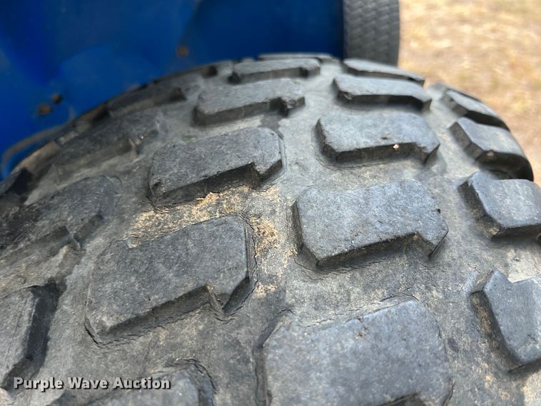 image for item IA9085 New Holland TC24D  MFWD tractor