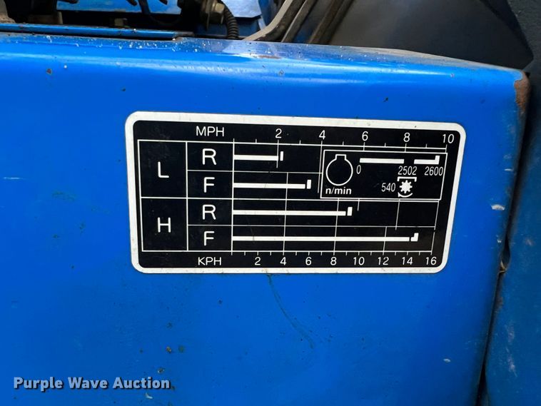 image for item IA9085 New Holland TC24D  MFWD tractor