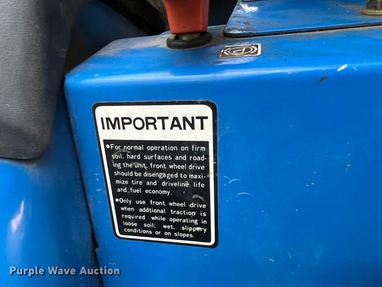 image for item IA9085 New Holland TC24D  MFWD tractor