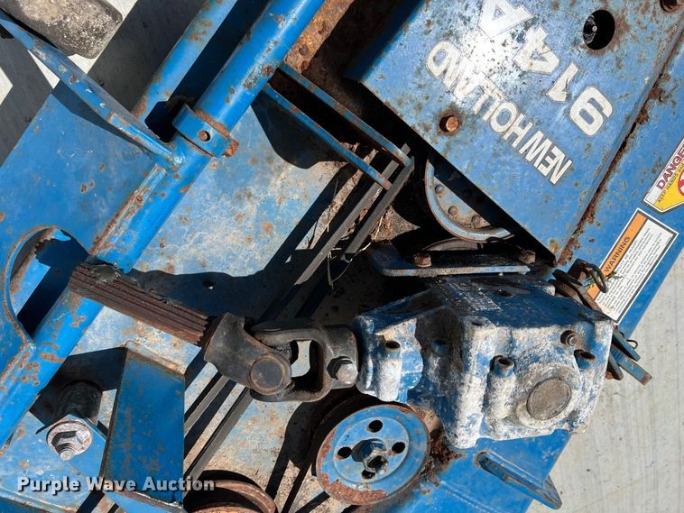 image for item IA9085 New Holland TC24D  MFWD tractor