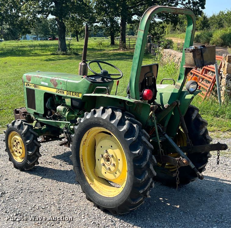 image for item IA9114 1985 John Deere 750  MFWD tractor