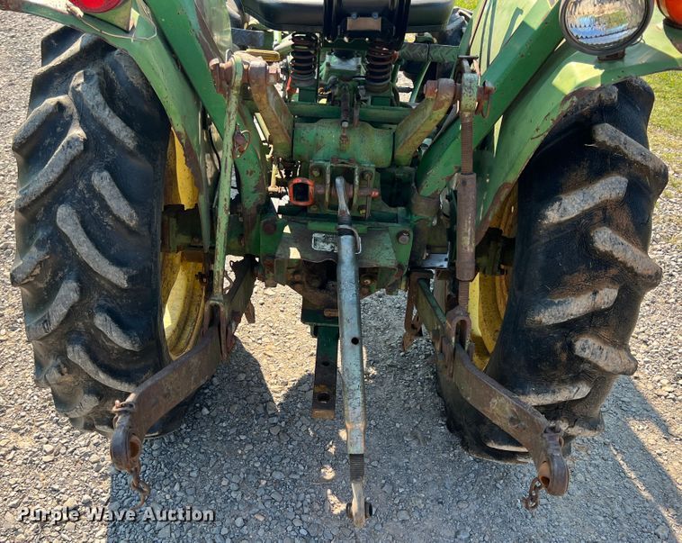 image for item IA9114 1985 John Deere 750  MFWD tractor