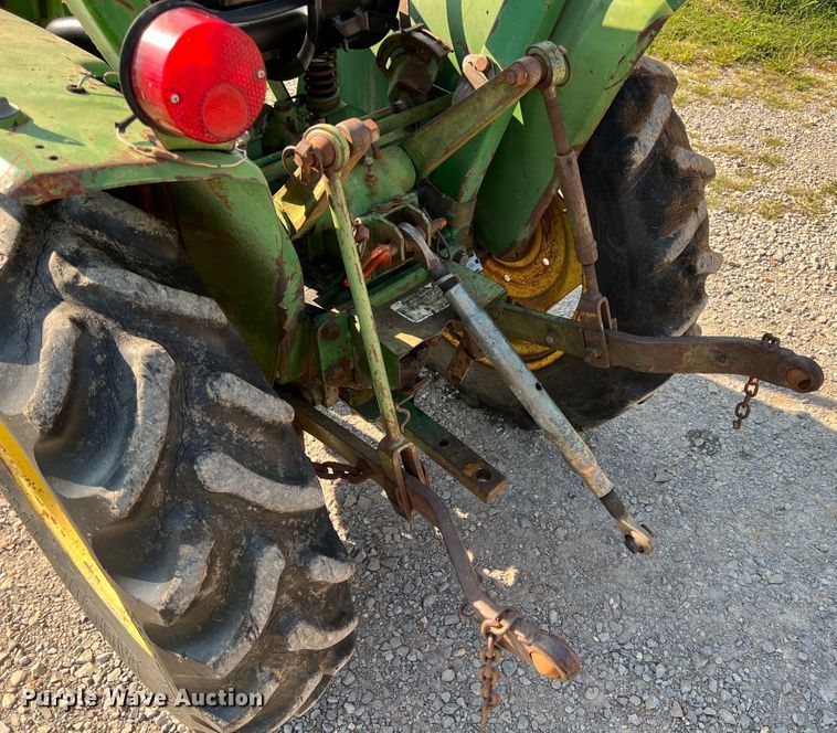 image for item IA9114 1985 John Deere 750  MFWD tractor