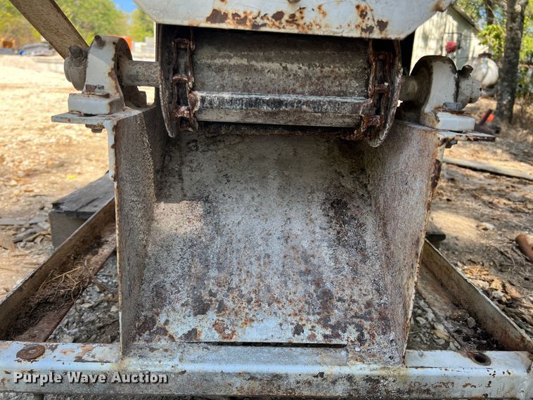 image for item IA9130 T&S Trip Hopper  cake feeder