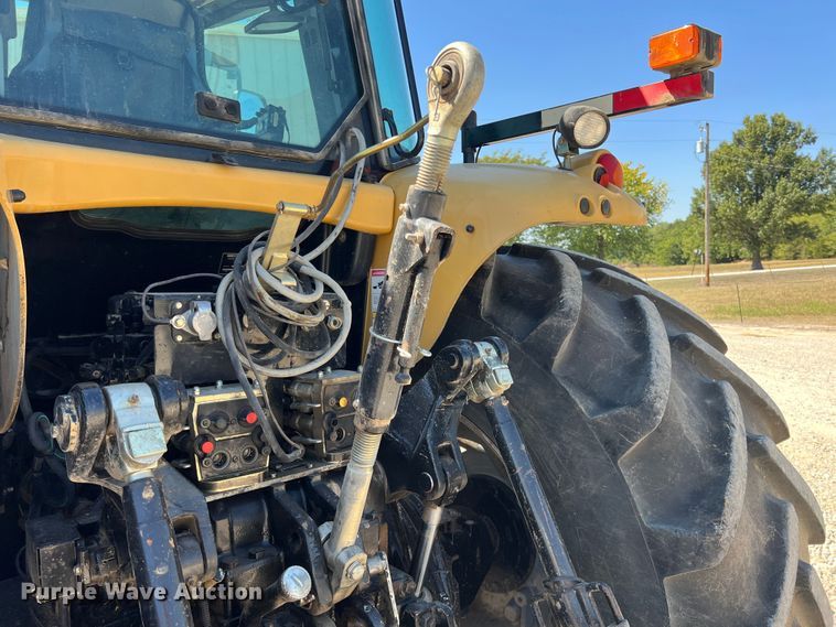 image for item IA9135 2005 Challenger MT665B  tractor