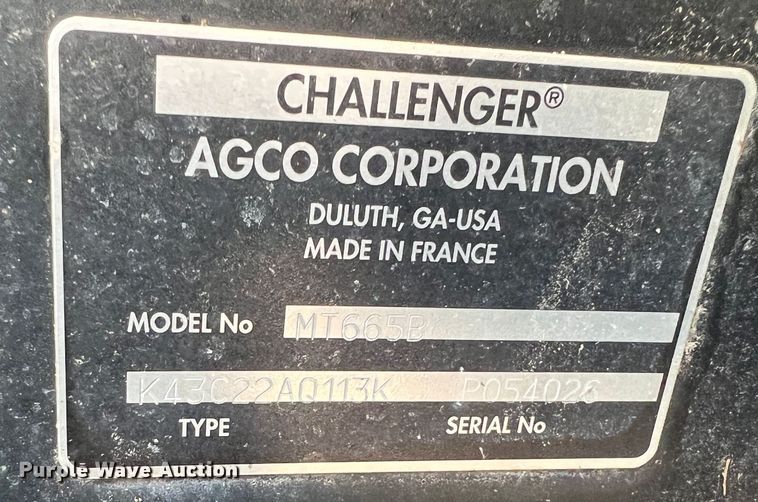 image for item IA9135 2005 Challenger MT665B  tractor