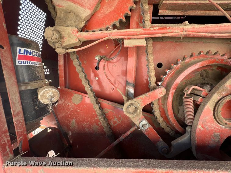 image for item IA9137 2002 Hesston 4910  large square baler