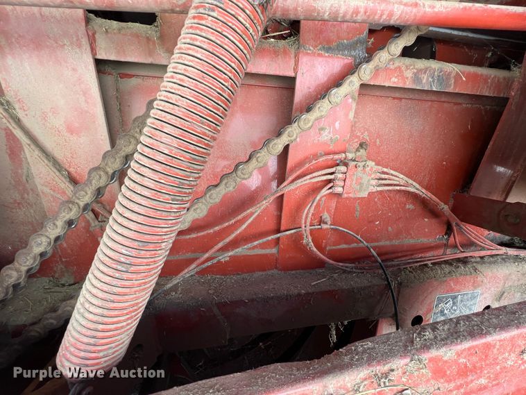 image for item IA9137 2002 Hesston 4910  large square baler