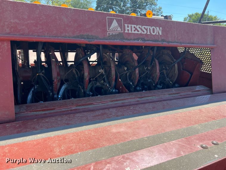 image for item IA9137 2002 Hesston 4910  large square baler