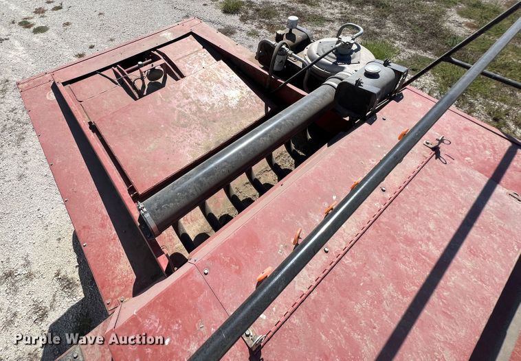 image for item IA9137 2002 Hesston 4910  large square baler