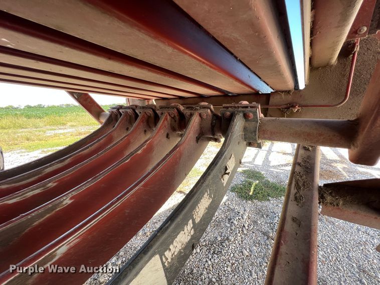 image for item IA9137 2002 Hesston 4910  large square baler