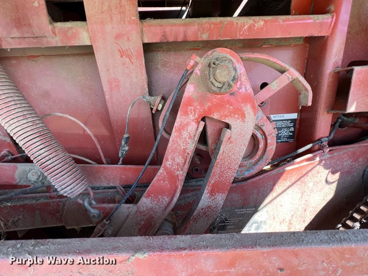 image for item IA9137 2002 Hesston 4910  large square baler