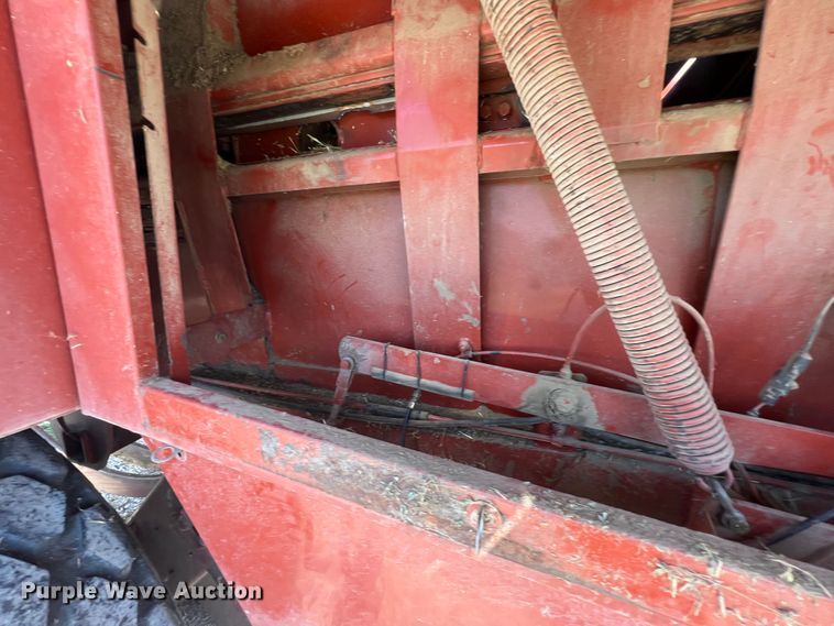 image for item IA9137 2002 Hesston 4910  large square baler