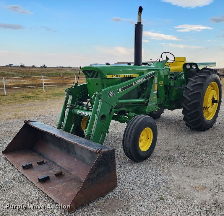image for item KC9425 1971 John Deere 4320  tractor