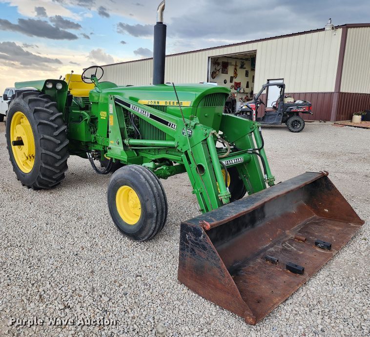 image for item KC9425 1971 John Deere 4320  tractor