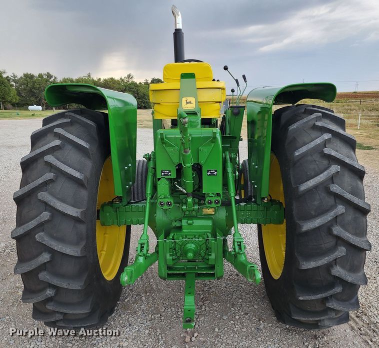 image for item KC9425 1971 John Deere 4320  tractor