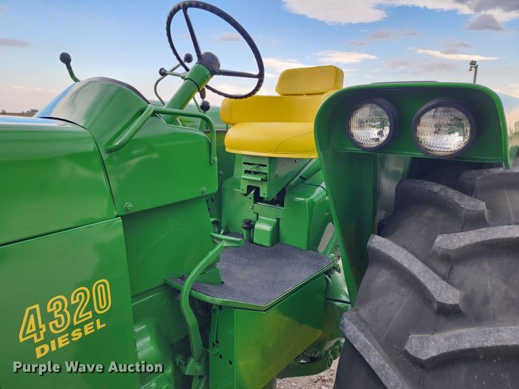 image for item KC9425 1971 John Deere 4320  tractor