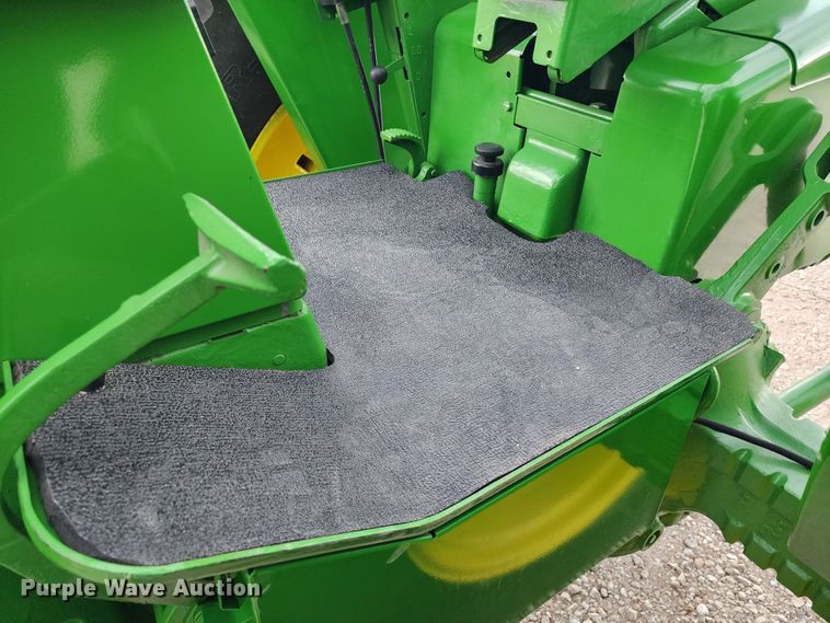 image for item KC9425 1971 John Deere 4320  tractor