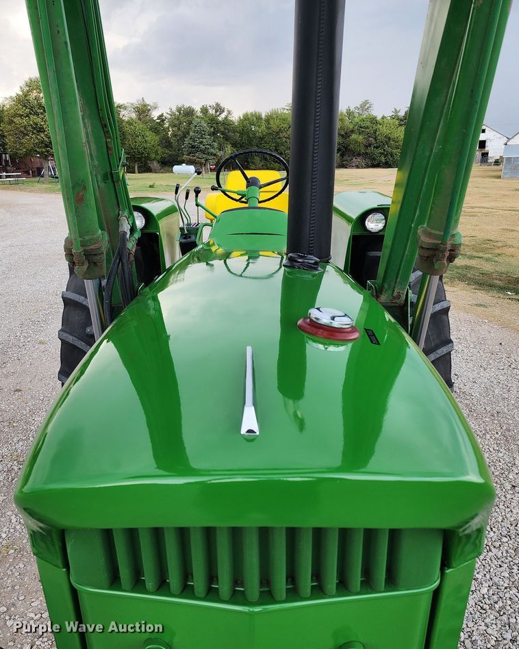 image for item KC9425 1971 John Deere 4320  tractor