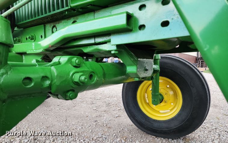 image for item KC9425 1971 John Deere 4320  tractor