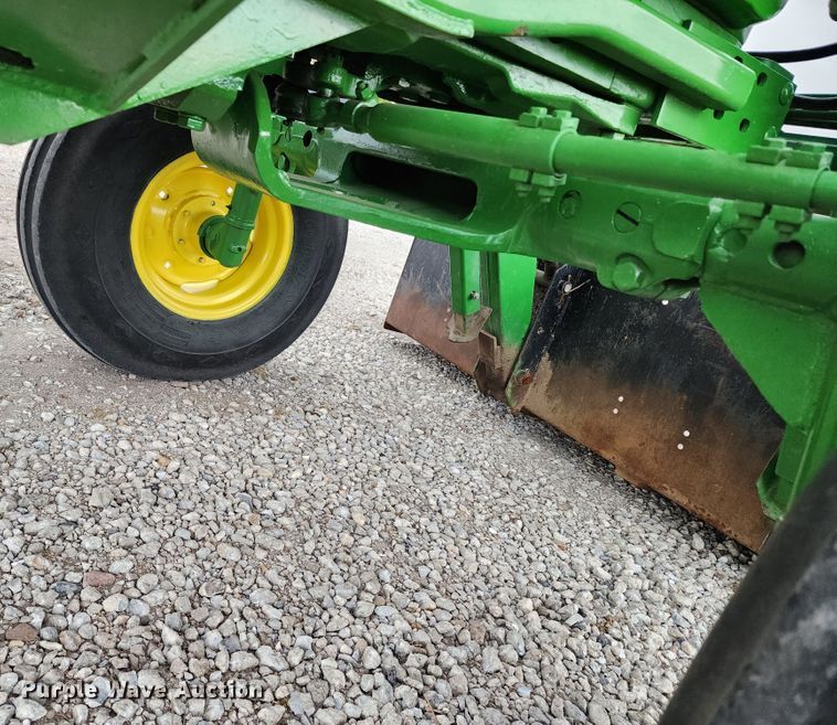 image for item KC9425 1971 John Deere 4320  tractor