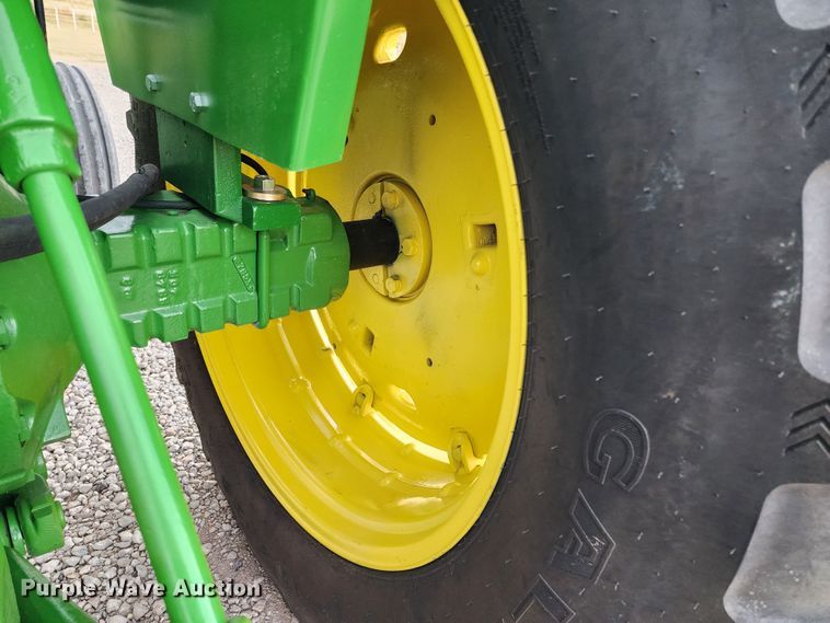 image for item KC9425 1971 John Deere 4320  tractor