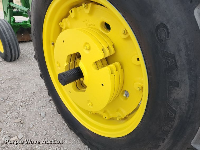 image for item KC9425 1971 John Deere 4320  tractor