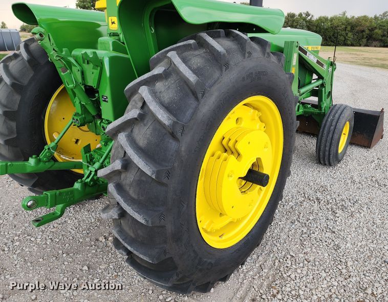 image for item KC9425 1971 John Deere 4320  tractor