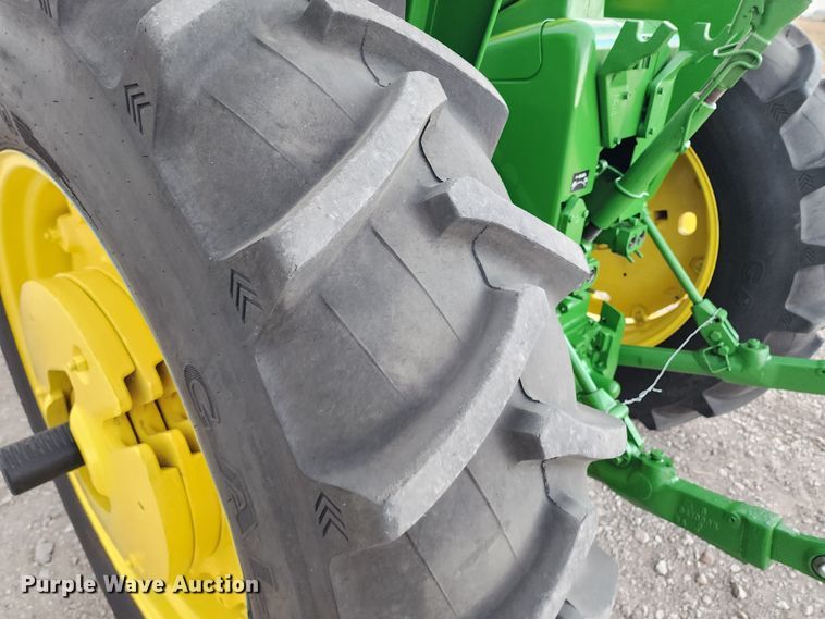 image for item KC9425 1971 John Deere 4320  tractor