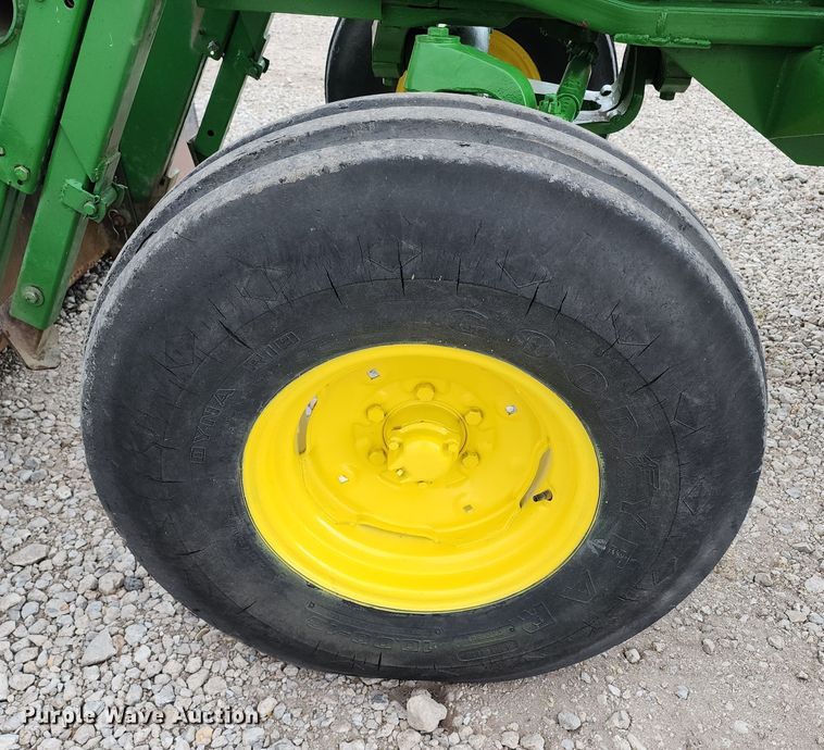 image for item KC9425 1971 John Deere 4320  tractor