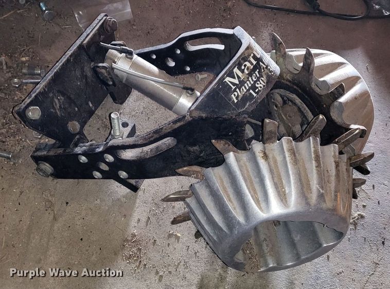 image for item LB9977 2005 White 8200  no-till planter