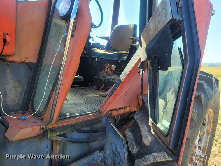 image for item LM9765 Allis Chalmers 7010  tractor