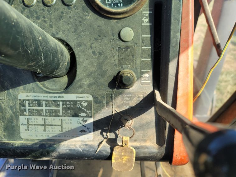 image for item LM9765 Allis Chalmers 7010  tractor