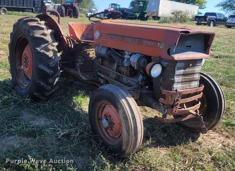 image for item LM9766 1970 Massey Ferguson 135  tractor