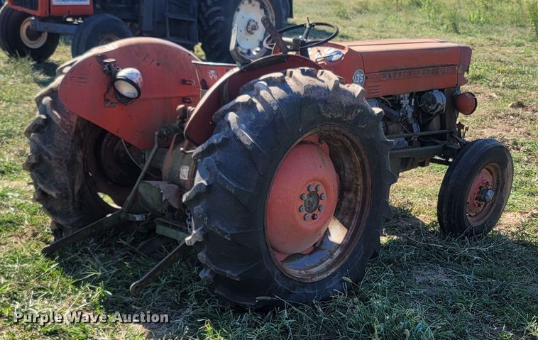image for item LM9766 1970 Massey Ferguson 135  tractor