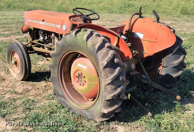 image for item LM9766 1970 Massey Ferguson 135  tractor